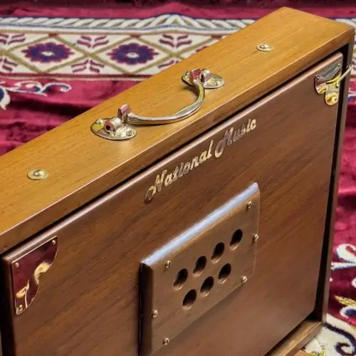 national_music_light_brown_teak_wood_large_1_octave_shruti_box__32363