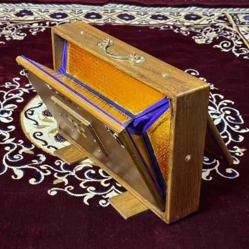 natural_teakwood_shruti_box_with_its_bellows_open__87722